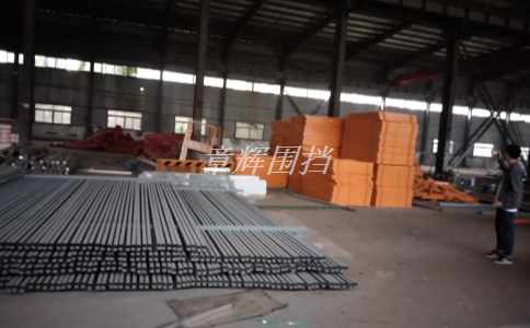 pvc圍擋在哪些建筑工程中有應(yīng)用？（了解pvc圍擋在建筑行業(yè)的應(yīng)用領(lǐng)域）